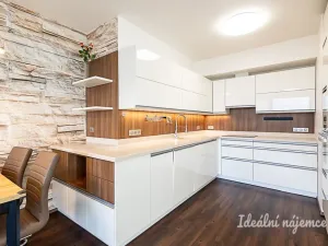 Pronájem bytu 4+kk, Praha - Strašnice, Zvěřinova, 112 m2