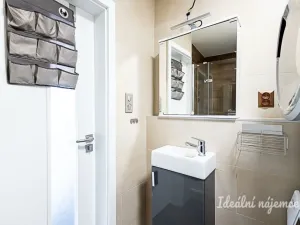 Pronájem bytu 4+kk, Praha - Strašnice, Zvěřinova, 112 m2