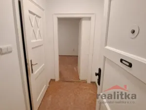 Pronájem bytu 1+kk, Opava, Polní, 28 m2