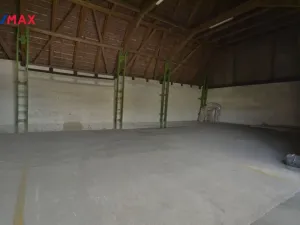 Pronájem garážového stání, Opočno, Podzámčí, 590 m2