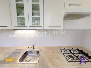 Pronájem bytu 2+1, Zlín - Malenovice, Husova, 48 m2