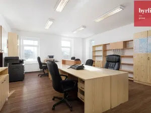 Prodej výrobních prostor, Krnov, Lidická, 12420 m2