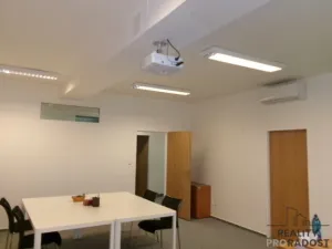 Pronájem kanceláře, Brno - Zábrdovice, 320 m2