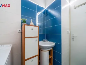 Pronájem bytu 1+kk, Hradec Králové, Akademika Heyrovského, 30 m2