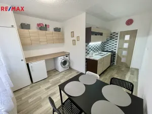 Pronájem bytu 1+1, Třebíč - Nové Dvory, Čajkovského, 36 m2