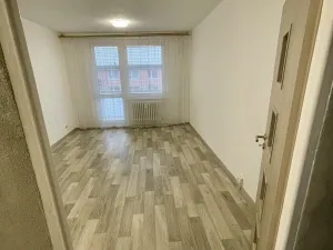 Pronájem bytu 1+1, Třebíč - Nové Dvory, Čajkovského, 36 m2