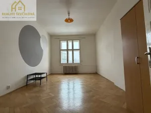 Pronájem bytu 2+1, Hradec Králové, Smetanovo nábřeží, 90 m2