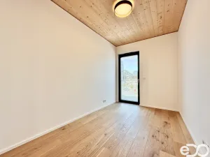 Pronájem bytu 3+kk, Praha, Ujgurská, 57 m2