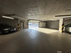 Pronájem garážového stání, Olomouc, Aloise Rašína, 15 m2