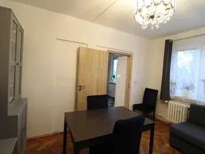 Prodej bytu 3+1, Karlovy Vary, Krymská, 68 m2