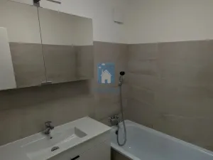 Pronájem bytu 4+1, Praha, Chalabalova, 107 m2