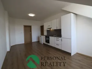 Pronájem bytu 2+kk, Karlovy Vary, Na Vyhlídce, 78 m2