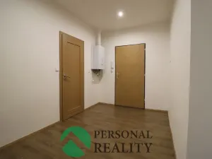 Pronájem bytu 2+kk, Karlovy Vary, Na Vyhlídce, 78 m2