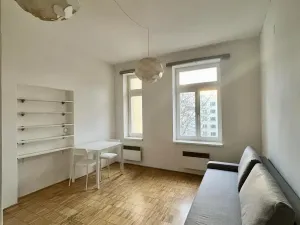 Pronájem bytu 1+kk, Praha - Libeň, Zenklova, 25 m2