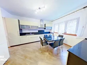 Pronájem bytu 3+1, Hulín, Krátká, 77 m2