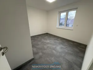 Pronájem bytu 2+kk, Znojmo, Sládkova, 61 m2