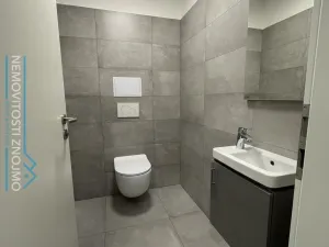 Pronájem bytu 2+kk, Znojmo, Sládkova, 61 m2