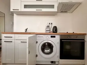 Pronájem bytu 1+1, Uherský Brod, nám. 1. máje, 29 m2