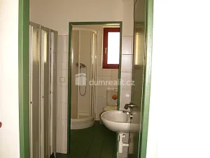 Pronájem restaurace, Praha - Benice, Květnového povstání, 230 m2