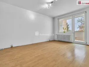 Prodej bytu 2+1, Karlovy Vary - Stará Role, Závodu míru, 63 m2