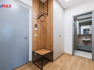 Pronájem bytu 2+kk, Praha - Libeň, U Vlachovky, 53 m2