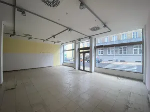 Pronájem obchodního prostoru, Rumburk, Třída 9. května, 300 m2