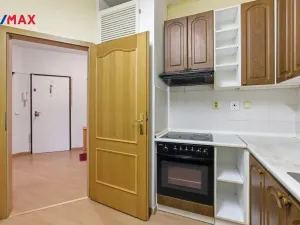 Prodej bytu 2+1, Karlovy Vary - Drahovice, Blahoslavova, 63 m2