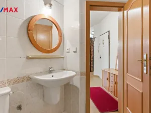 Prodej bytu 2+1, Karlovy Vary - Drahovice, Blahoslavova, 63 m2