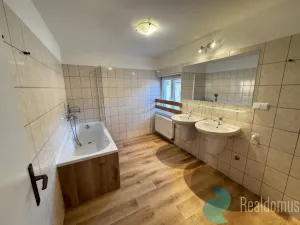 Pronájem bytu 1+kk, České Budějovice, Jírovcova, 68 m2