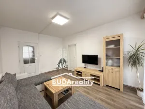 Prodej bytu 3+1, Zlín - Malenovice, Husova, 65 m2