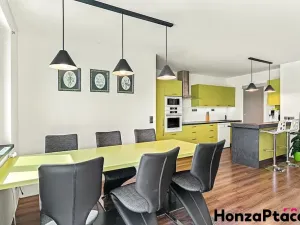 Prodej rodinného domu, Černé Voděrady, Černokostelecká, 159 m2