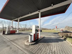 Prodej komerční nemovitosti, Kly, 781 m2