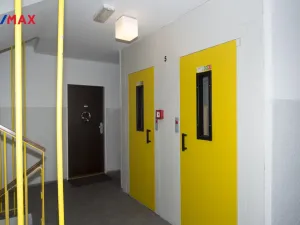 Pronájem bytu 3+1, Praha - Břevnov, Na Petřinách, 63 m2