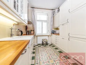 Prodej bytu 3+1, Praha - Smíchov, Zborovská, 89 m2