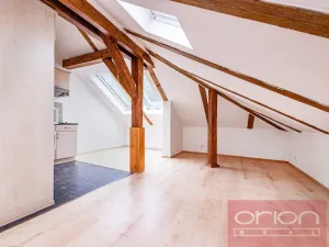 Prodej bytu 2+kk, Praha - Smíchov, Na Zatlance, 53 m2