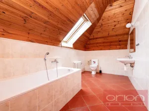 Pronájem rodinného domu, Praha - Břevnov, Oddělená, 316 m2