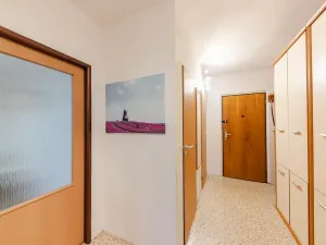 Pronájem bytu 2+kk, Praha - Kobylisy, Rajmonova, 66 m2