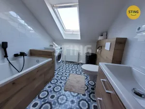 Pronájem bytu 2+kk, Ostrava, Bajgarova, 77 m2