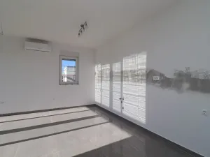 Prodej bytu 3+kk, Tribunj, Chorvatsko, 75 m2