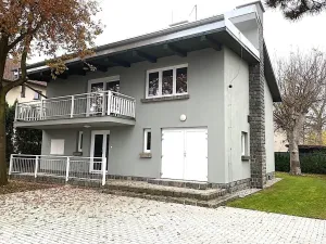 Pronájem rodinného domu, Praha - Suchdol, Kamýcká, 200 m2