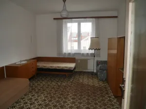 Pronájem bytu 3+1, Praha - Libeň, V mezihoří, 81 m2