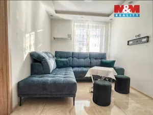 Prodej bytu 3+kk, Šestajovice, Komenského, 48 m2