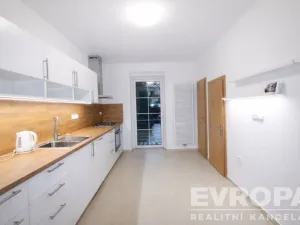 Pronájem rodinného domu, Praha - Žižkov, Hraniční, 120 m2