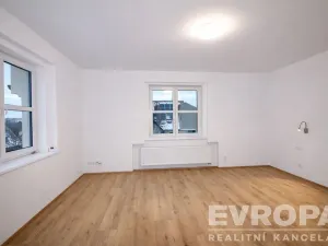 Pronájem rodinného domu, Praha - Žižkov, Hraniční, 120 m2