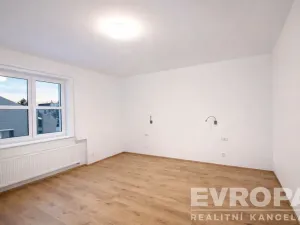 Pronájem rodinného domu, Praha - Žižkov, Hraniční, 120 m2