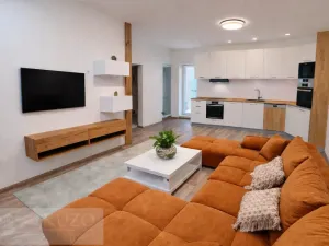 Pronájem bytu 2+kk, Tvarožná, 58 m2