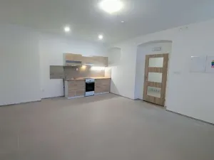 Pronájem bytu 3+kk, Peruc, U Koupaliště, 73 m2