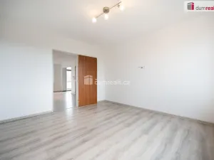 Pronájem bytu 2+1, Třeboň - Třeboň II, Souběžná, 47 m2