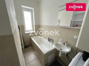 Pronájem bytu 2+1, Holešov, 50 m2