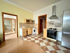 Prodej bytu 2+kk, Praha - Nusle, Táborská, 36 m2